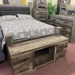 🇺🇸Huge Ashley Furniture Blowout Sale!🇺🇸 Brand New 7PC Queen Size Bedroom Set! $50 Down Takes It Home Today! 