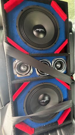 Chuchero and Amp for sale.