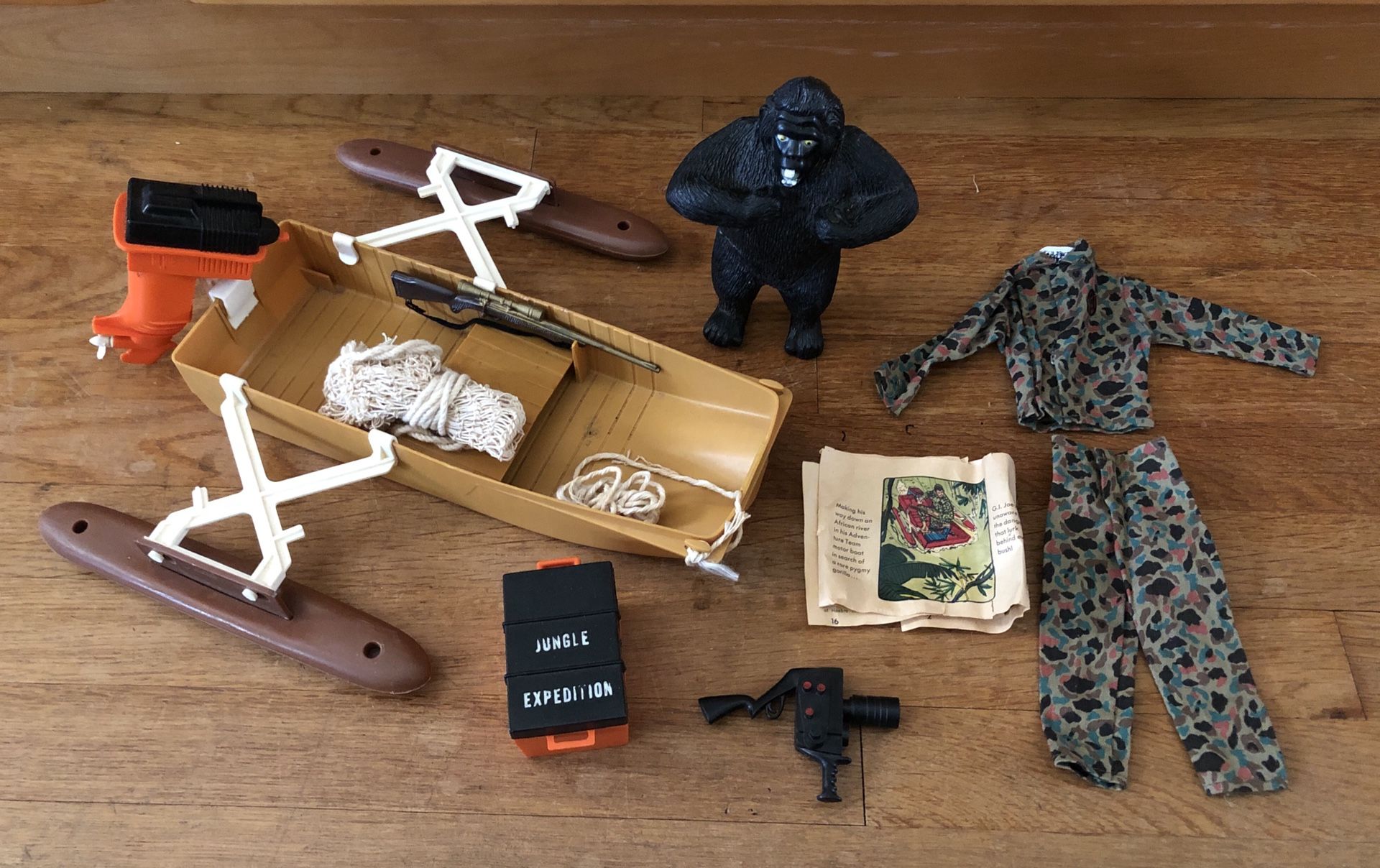 Vintage 1970’s GI Joe “Jungle Expedition Hunt for the Pygmy Gorilla 🦍” Set & the Desert Explorer Set
