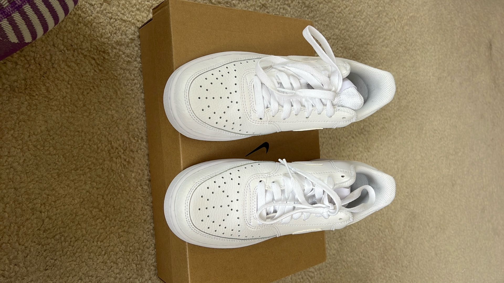 Nike Women’s Size 8 New