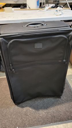 TUMI luggage 28"x21"