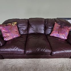 Sofa & Pictures