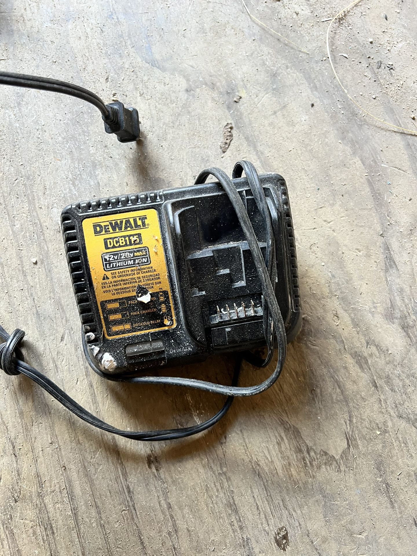 Dewalt Battery Charger 