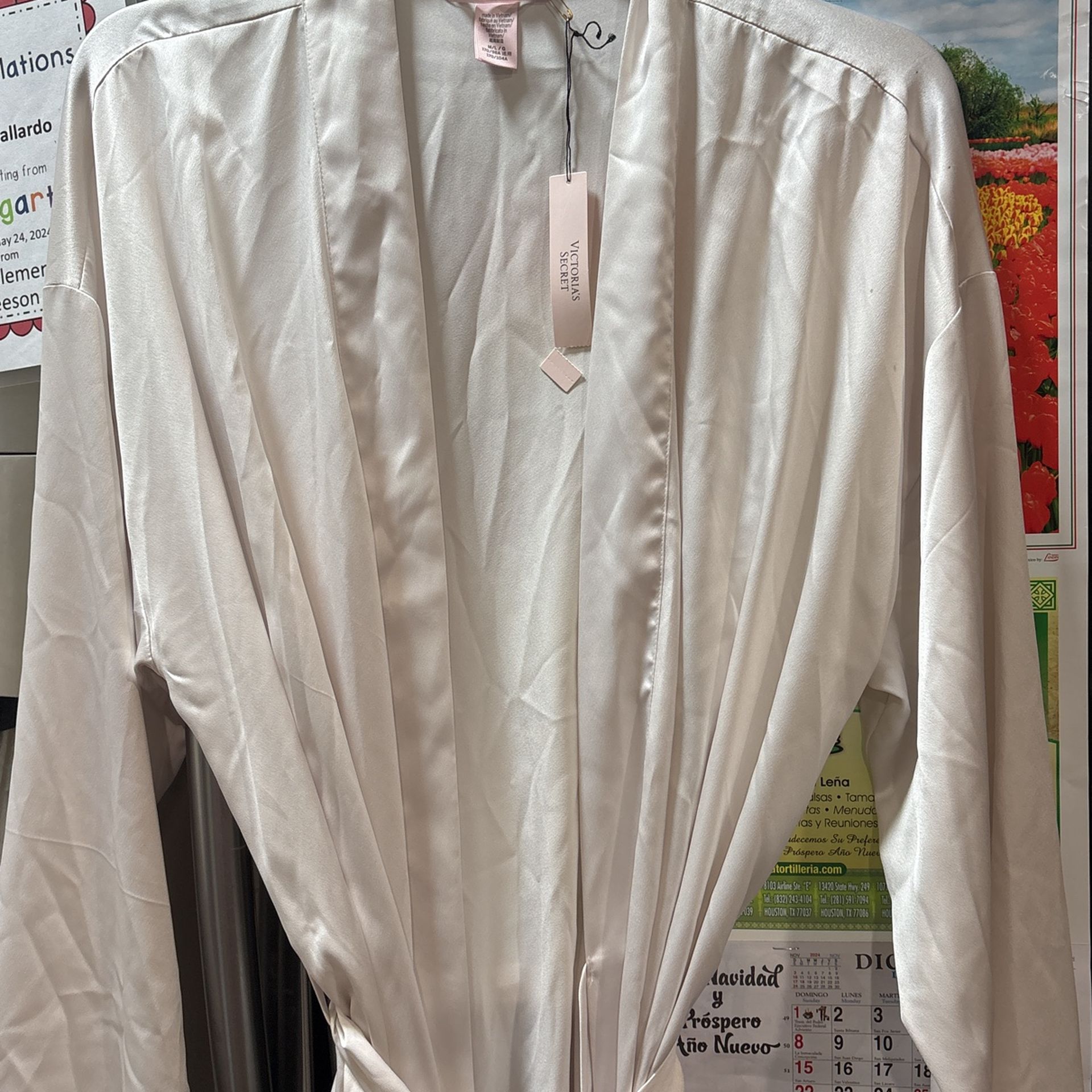 Robe From Victoria Secret New