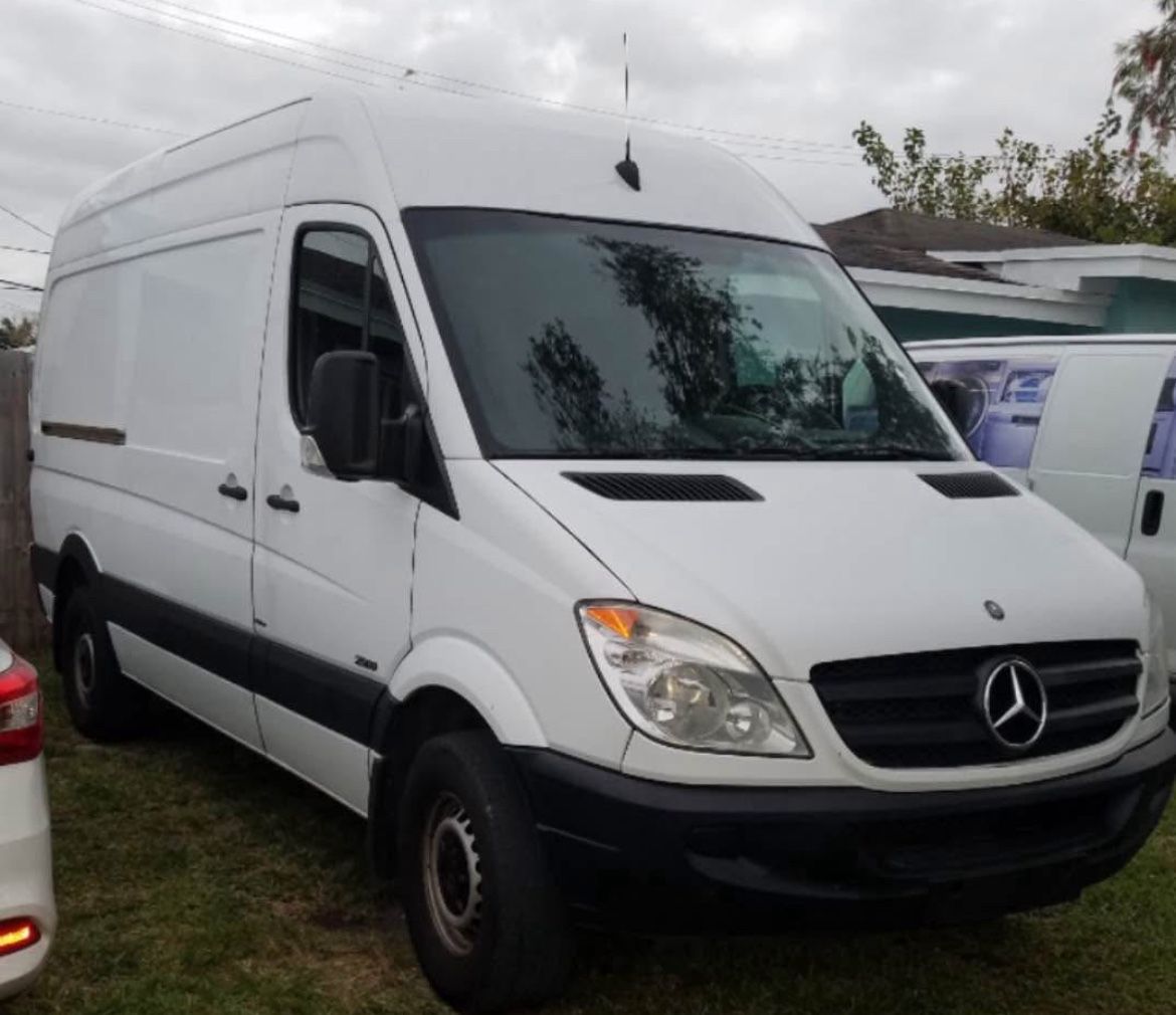 2012 Mercedes-Benz Sprinter Van