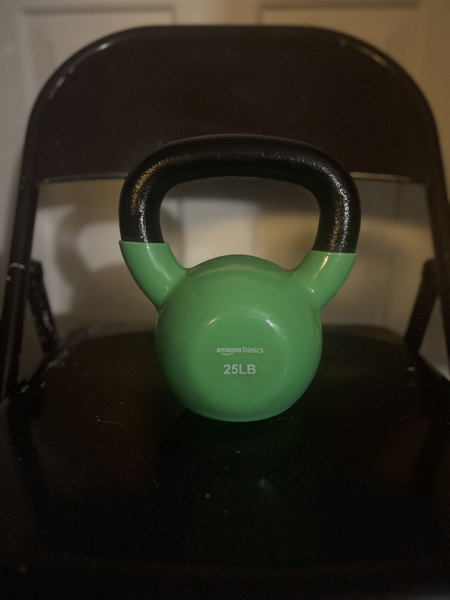 Amazon Basic Vinyl, Kettlebell 25 Pounds