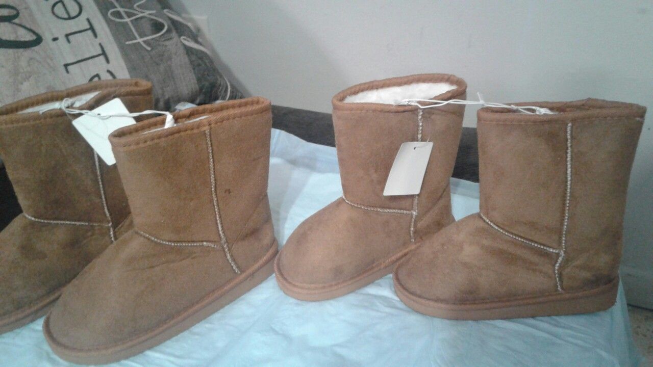 girls/boys boots size 12 other size 2