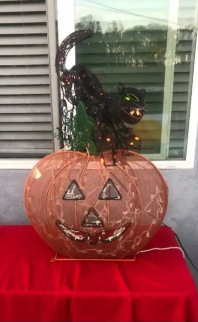 Halloween Decor Metal Black Cat On Pumking