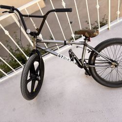 Gt Bike It Is Not Made Anymore And It’s A Bmx Bike My Price Is 1000