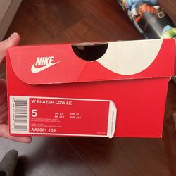 Nike Blazer Low Womens