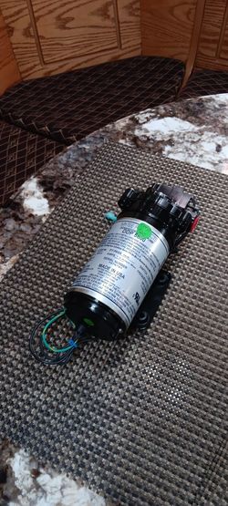 🇺🇸  AQUATEC Pump 120 Psi 🇺🇸  NEW