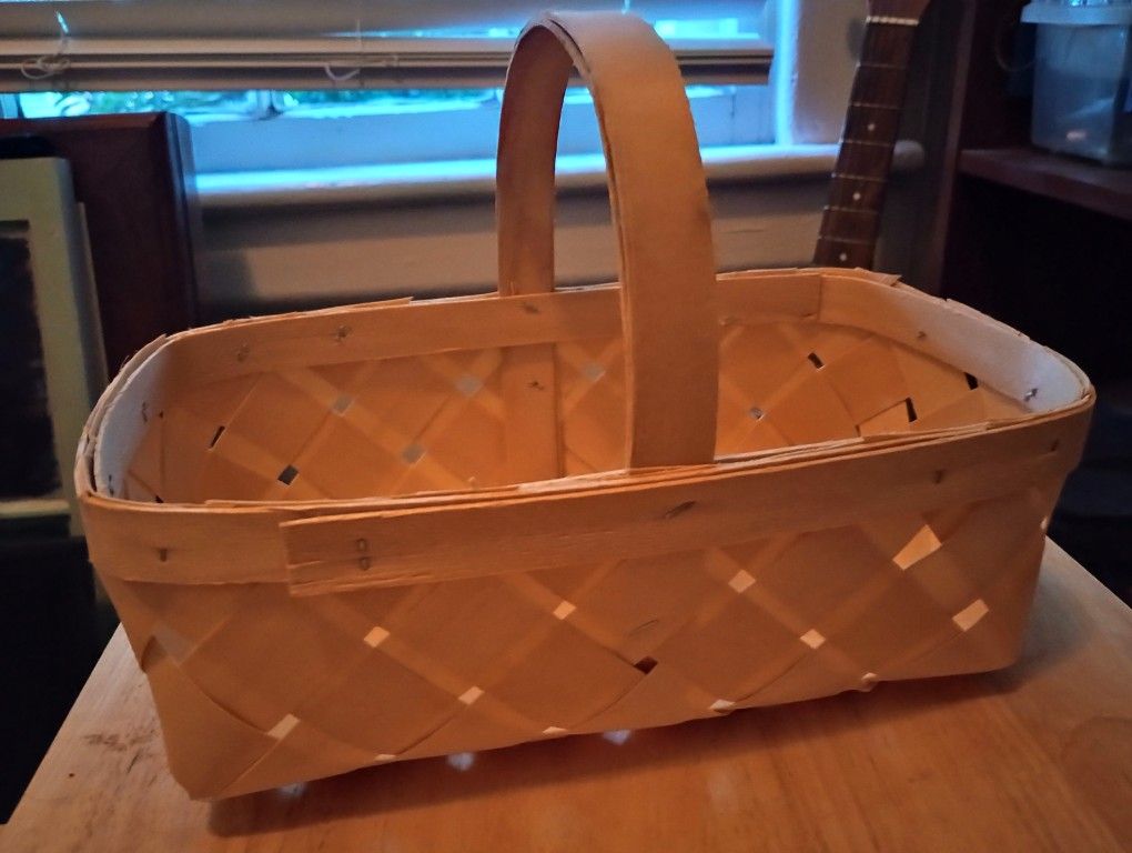 Wooden Slat Woven Basket *5.00* Home and Garden Decor