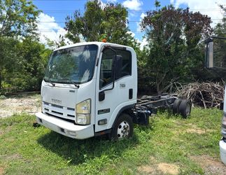 Cab & Chassis Isuzu NPR