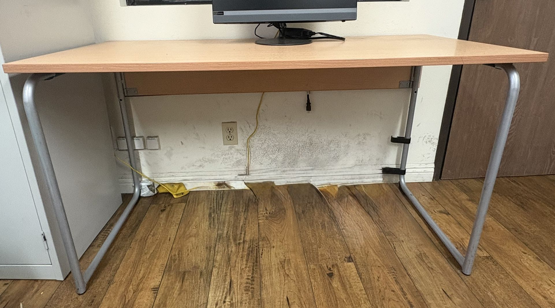 Wooden Designer Office Desk