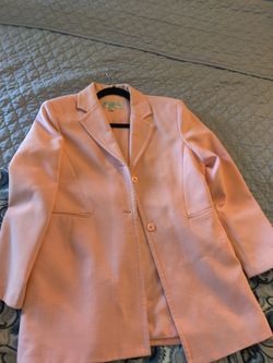 Beautiful Womans Jacket 🧥 And Skirt Some Are Brand New Some Haven't Even Been One One Has The Tag On It Still