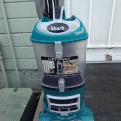 Shark Vacuum Cleaner 