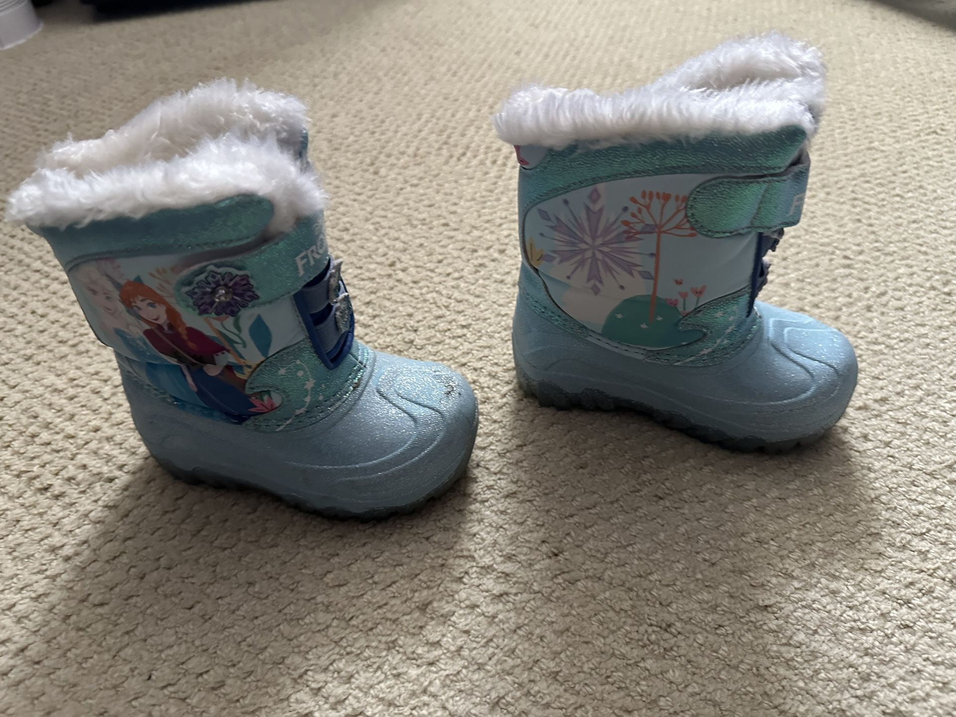 Disney Frozen Child Snow Winter Boots Size 8