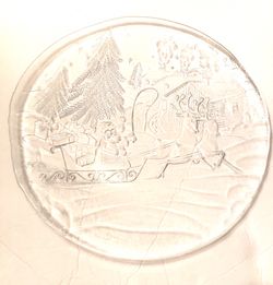 Holiday Santa Sleigh Reindeer Glass Crystal Embossed Serving Platter/Plate/Tray