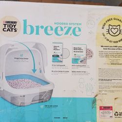 Purina Tidy Cats Breeze Hooded Cat Litter Box