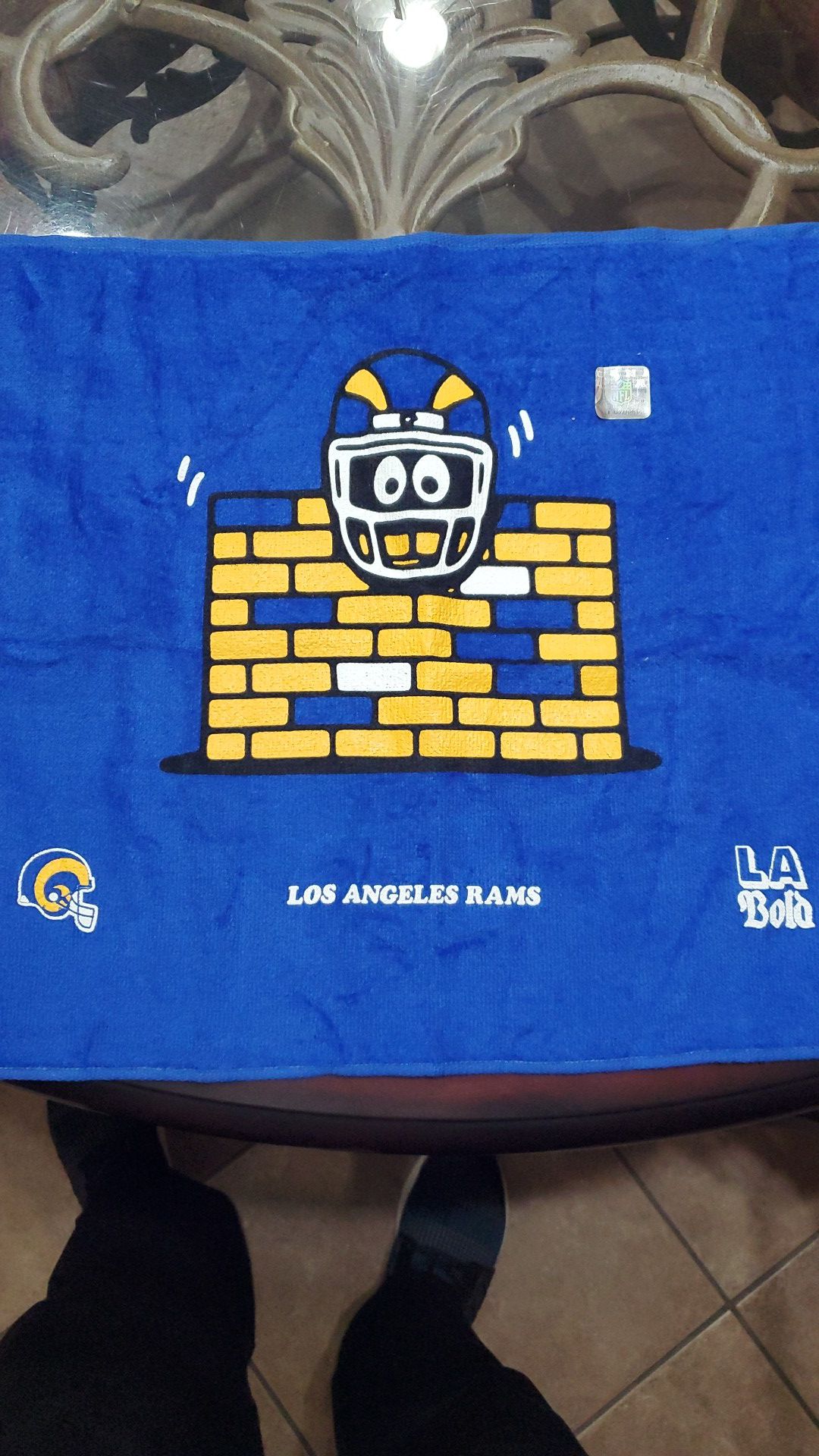 LA Rams towel