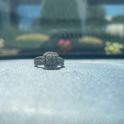 Kay Jewelers Diamond Engagement Ring 10K Gold Diamond Size 7