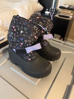 Kids Snow Boots - Size 5
