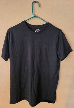 Aeropostale's Men’s M Black Cotton/Polyester Blend  T-Shirt