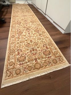 Carpet runner 8 ft