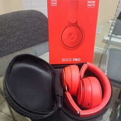 Beats Solo Pros 