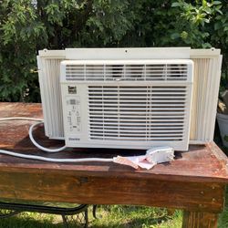 Danby 6000BTU AC Window Air Condiiioner