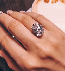 Wedding ring/engagement ring