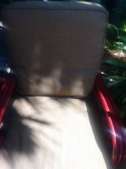 LARGE BAMBOO CHAIR W/ZIPPER COVERS