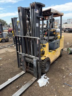 Caterpillar Forklift 5,000 LBS 3 Stage Side Shift