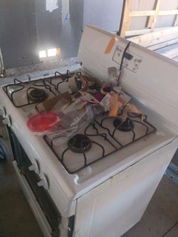 Gas stove
