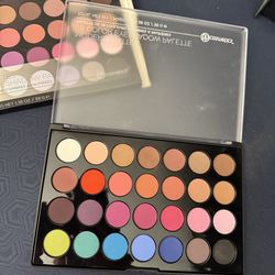 New eyeshadow palette