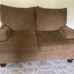 Couch  Good Condition 