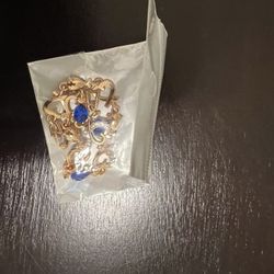 Gold bracelet with Blue Stones 