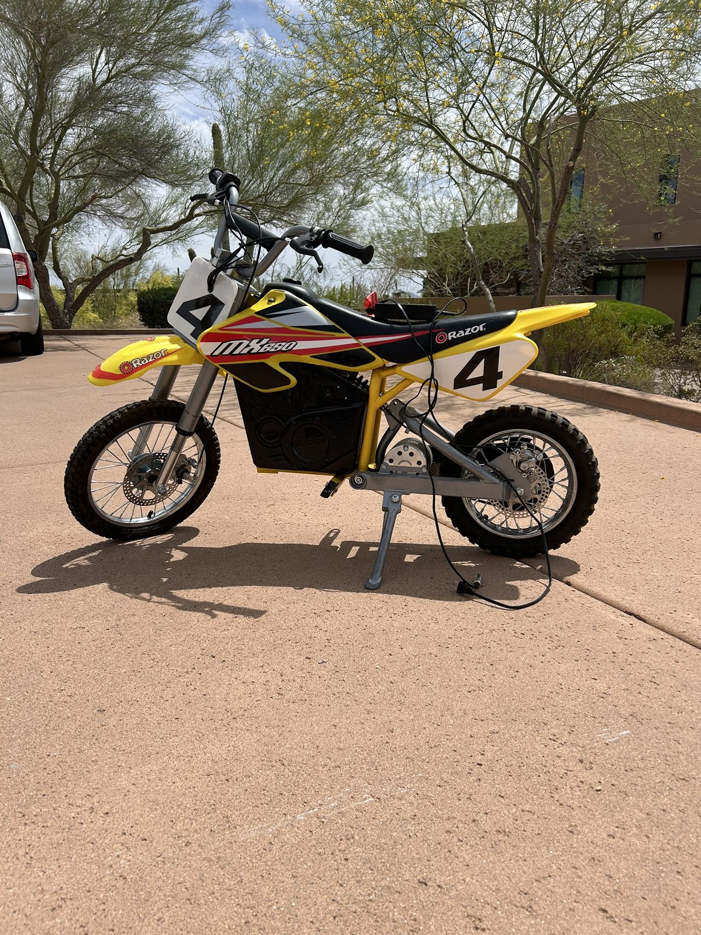 MX-650 Razor Dirt Rocket Electric Motor cross Dirt Bike for Sale in ...