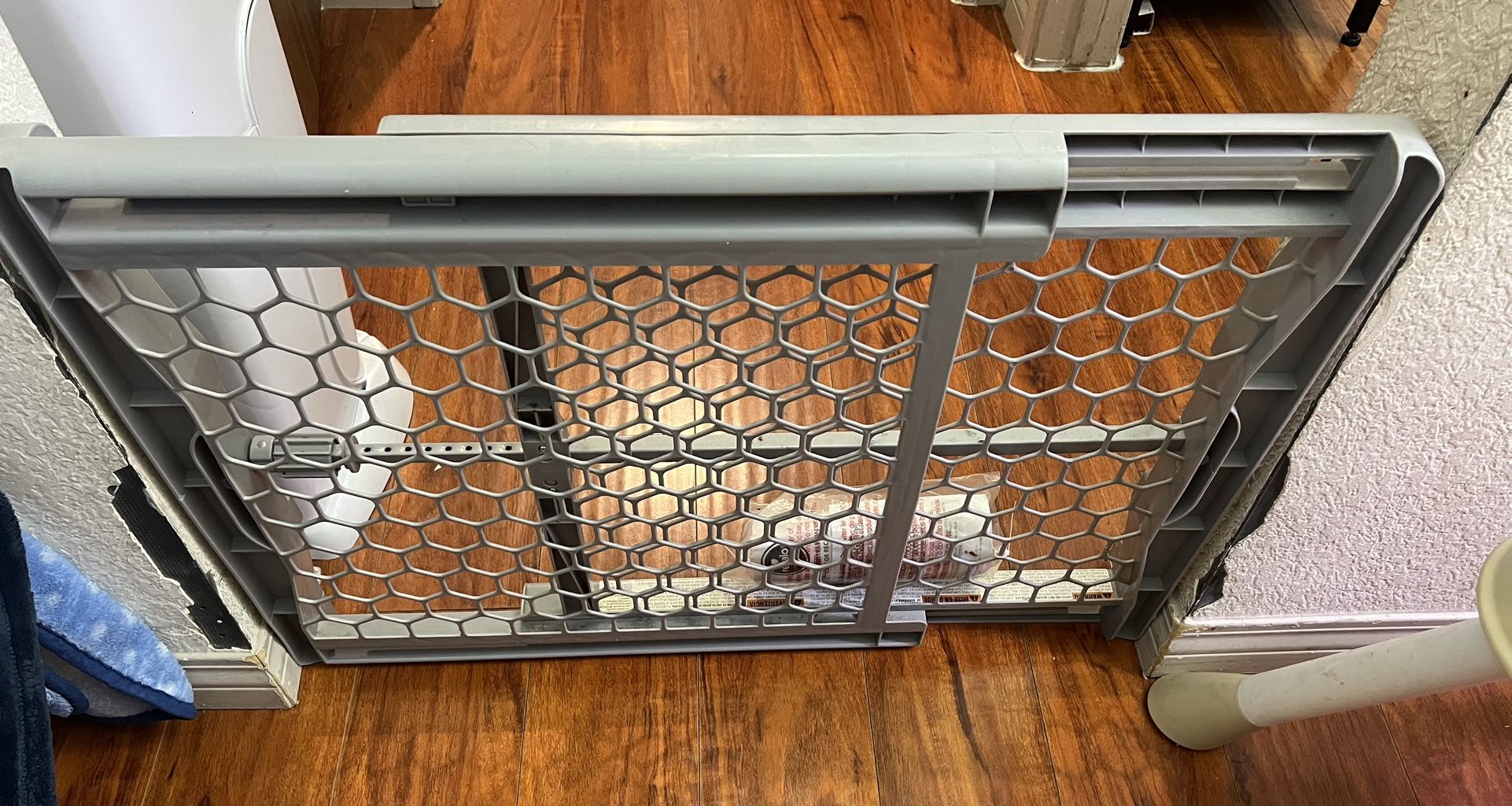 Adjustable Extra Wide Baby Gate