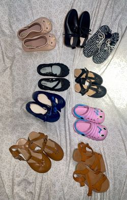 9 pairs of ADORABLE SHOES! Youth Children’s size 10! Sneakers / Sandals / Tennis Shoes / Oxfords / Slides / Mary Jane’s … Little Girls Shoe closet!