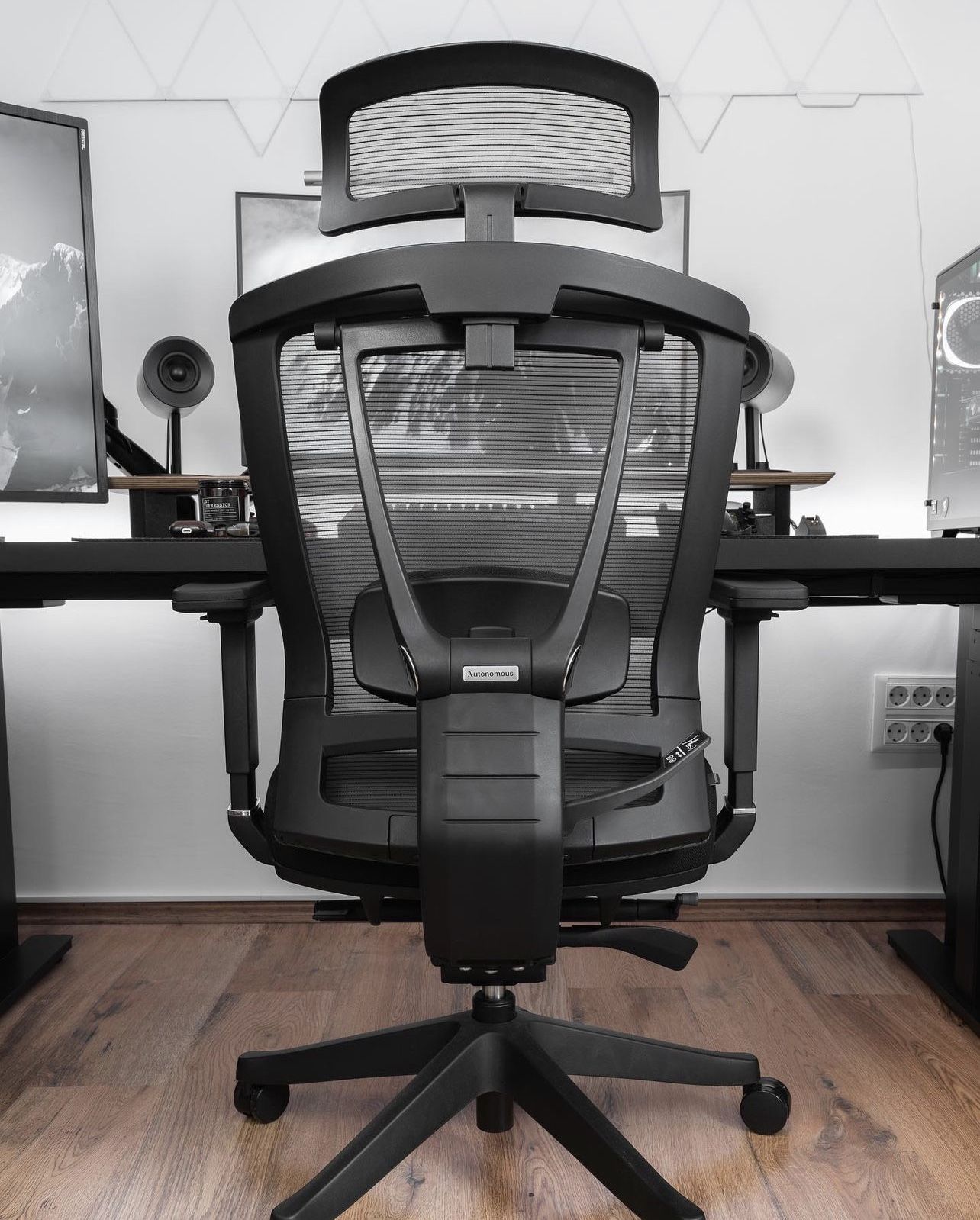 NEW Black Autonomous 2 ErgoChair Pro Up to 50 OFF RETAIL for