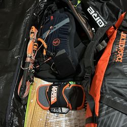 Complete Liquid Force Kiteboarding Setup – Board, Kite, Bar, Harness