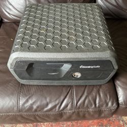 SentrySafe Fire and Water Chest Safe Locker