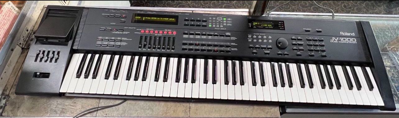 Roland JV-1000 76-Key Keyboard Synthesizer Music Workstation