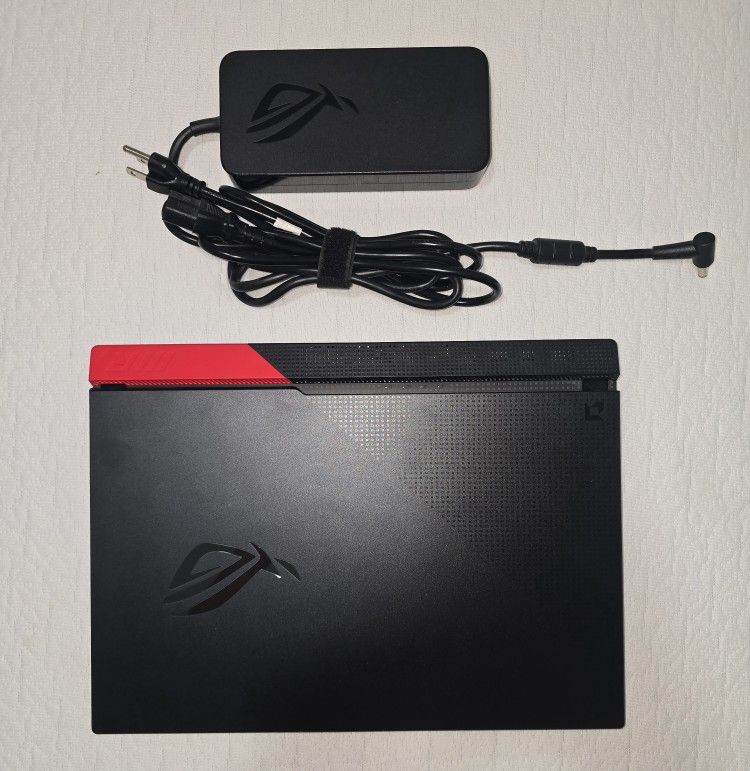 ASUS - ROG Strix G15 Advantage Edition 15.6" QHD Gaming Laptop - AMD Ryzen 9 5980HX - 16GB Memory - Radeon RX 6800M - 512GB SSD - Black