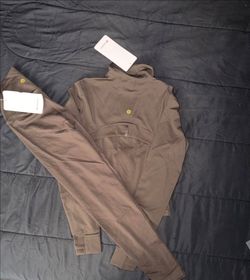 Lululemon Brown Long Sleeve Top – New with Tags