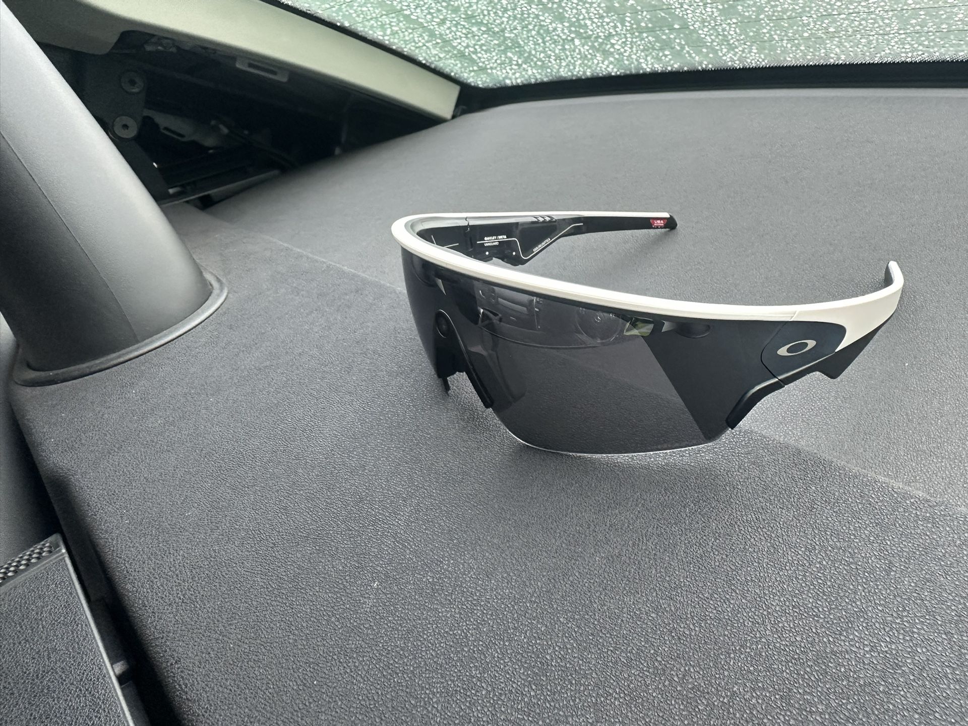 Oakley Meta Vanguard 