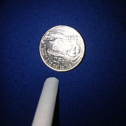82003 quarter air instead of godd we trust is God we trust CO. D, it's a good air very rare.