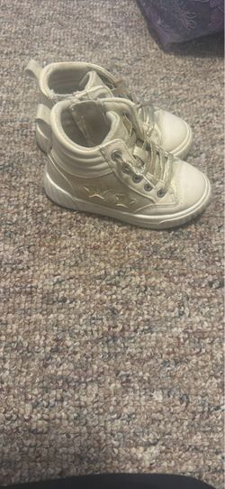 Toddler White High-Top Sneakers with Stars