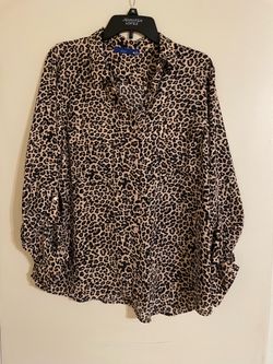 Women’s shirt